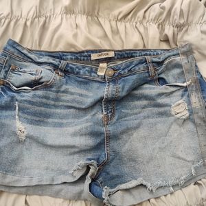 Ripped Plus size Shorts Forever21